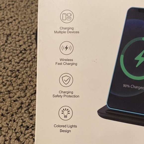 NWT 3-in-1 Wireless Charger (Foldable) for Phone, AirPods and iWatch - Picture 2 of 6